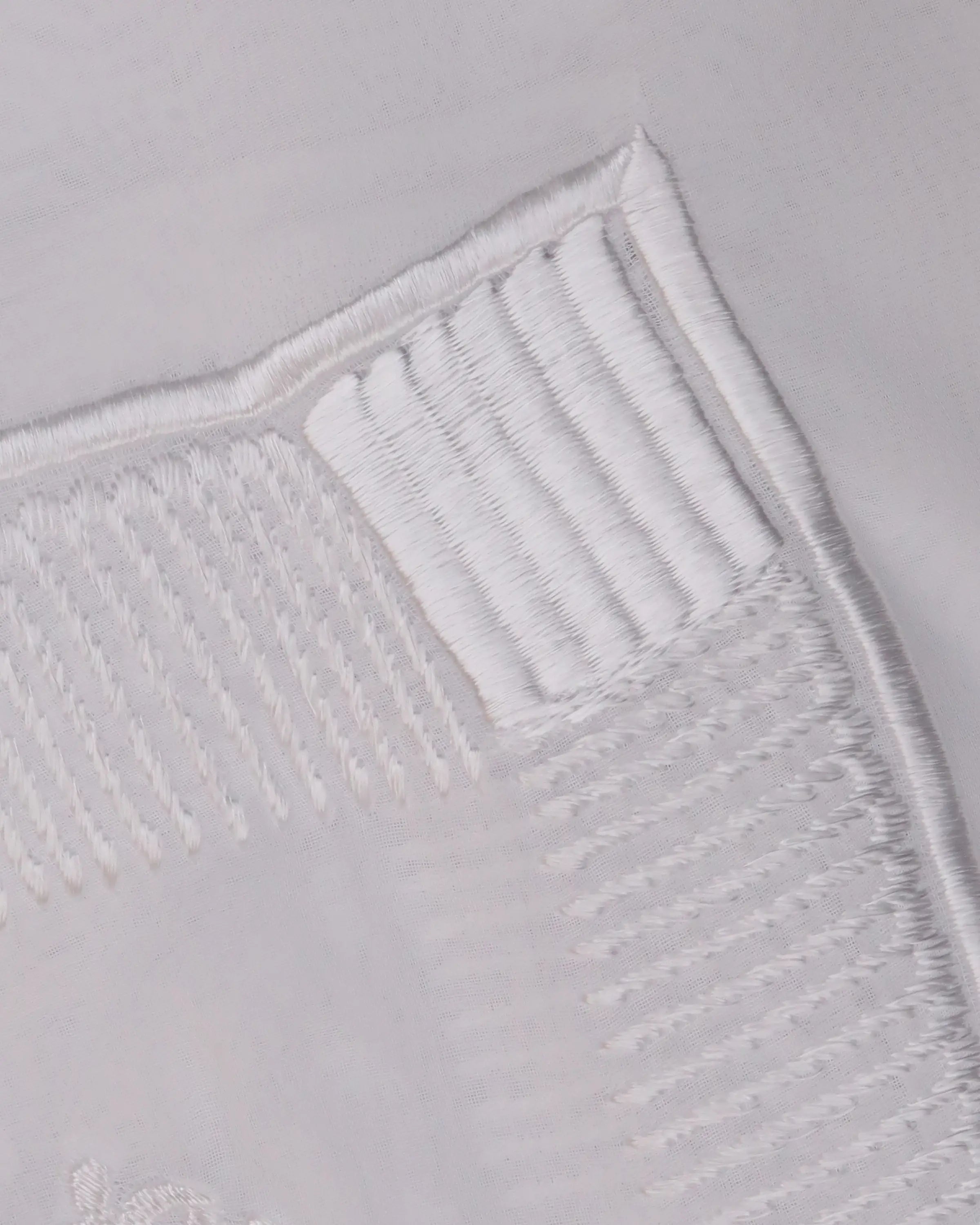 غترة الخطية نقش كبير حبوب