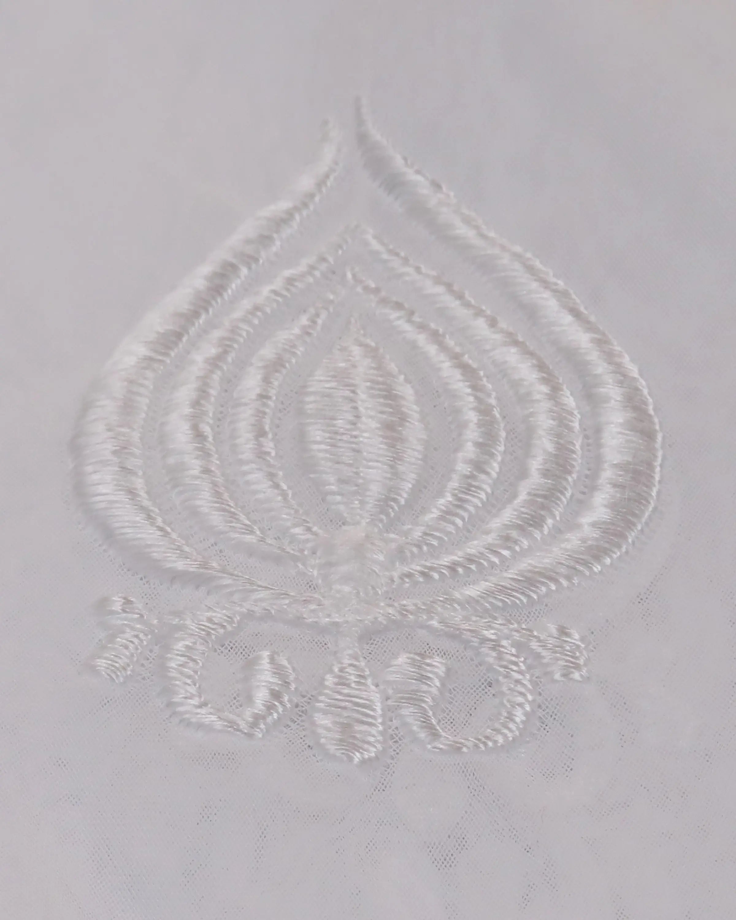 غترة الخطية نقش صغير حبوب