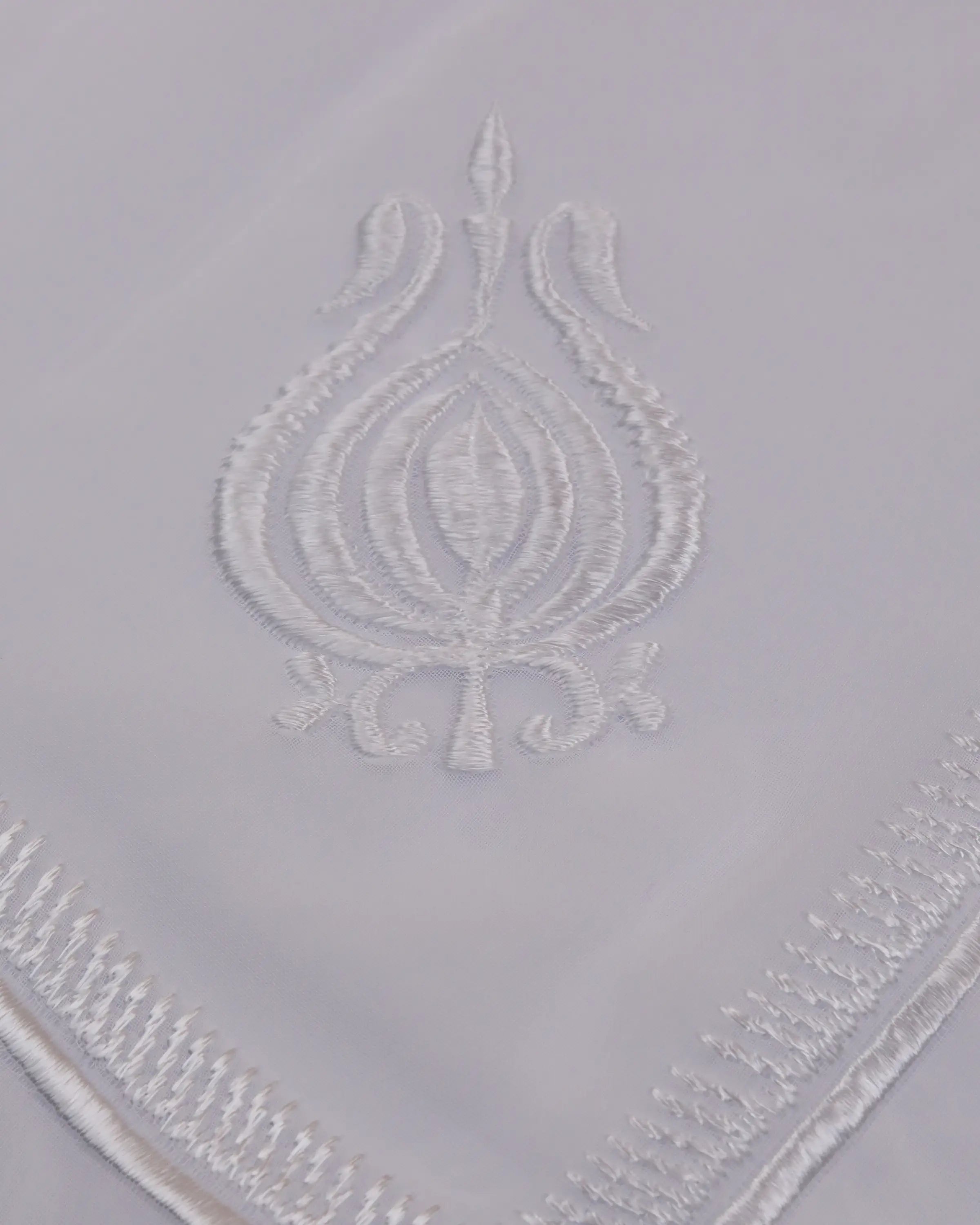 غترة الخطية نقش صغير مكفوف