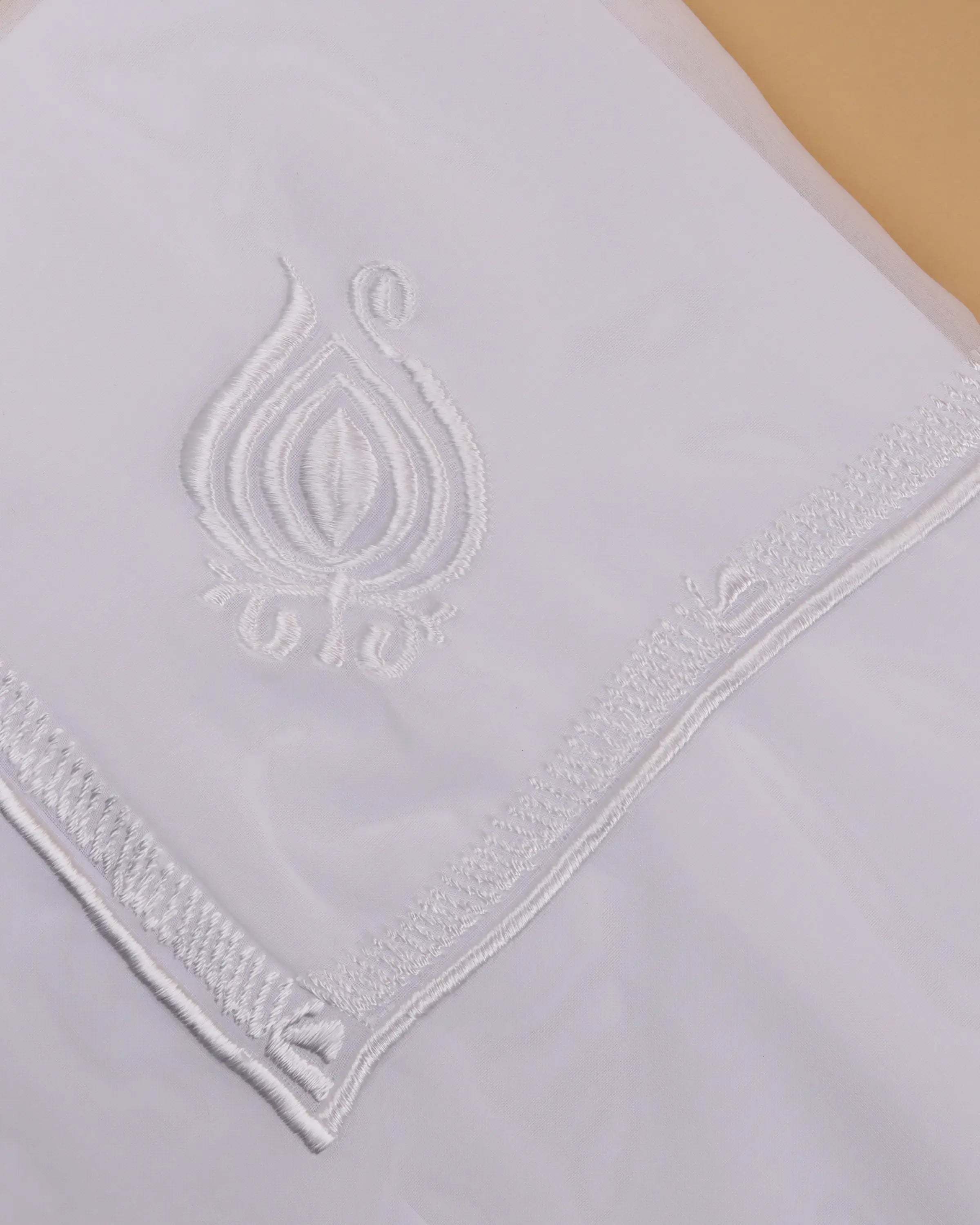 غترة زوير نقش صغير مكفوف